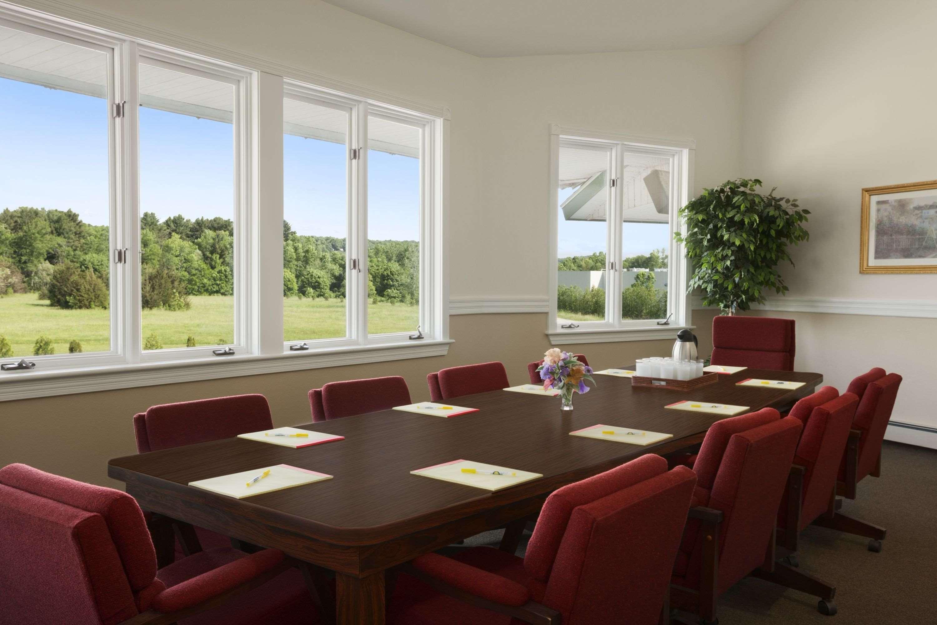 Days Inn By Wyndham Shelburne/Burlington Εξωτερικό φωτογραφία