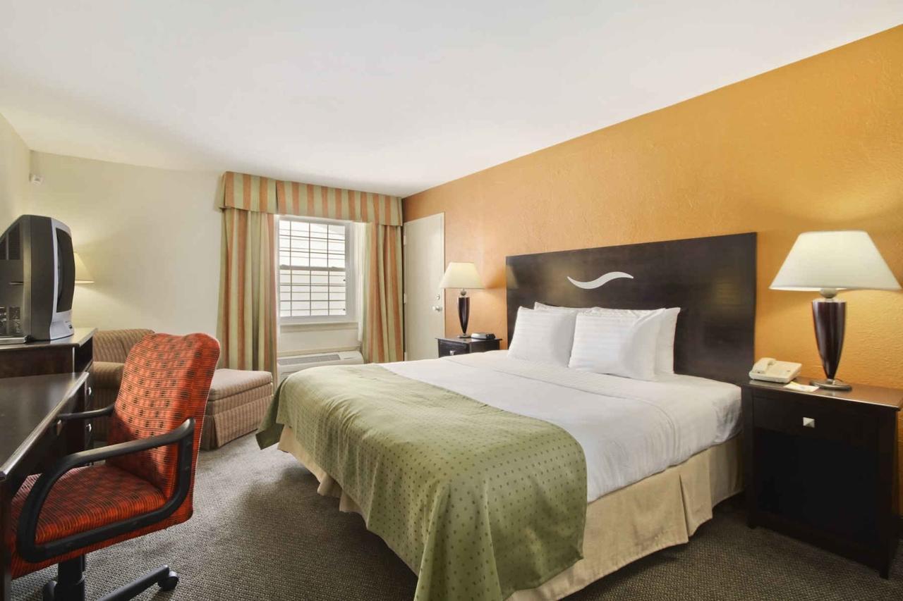 Days Inn By Wyndham Shelburne/Burlington Δωμάτιο φωτογραφία